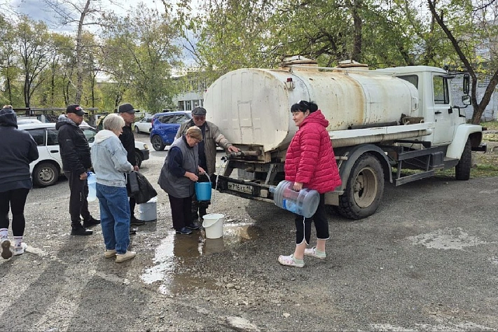 Саяногорск уже третьи сутки остаётся без холодной воды