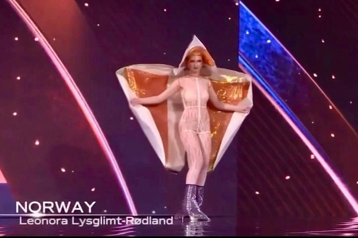 Мисс Вселенная превращается в подиум сюрпризов?