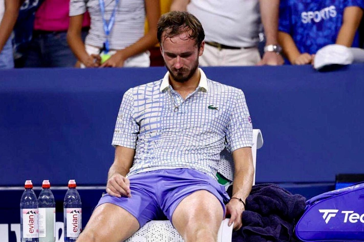 Медведев оштрафован на $42,5 тыс. после первого матча US Open