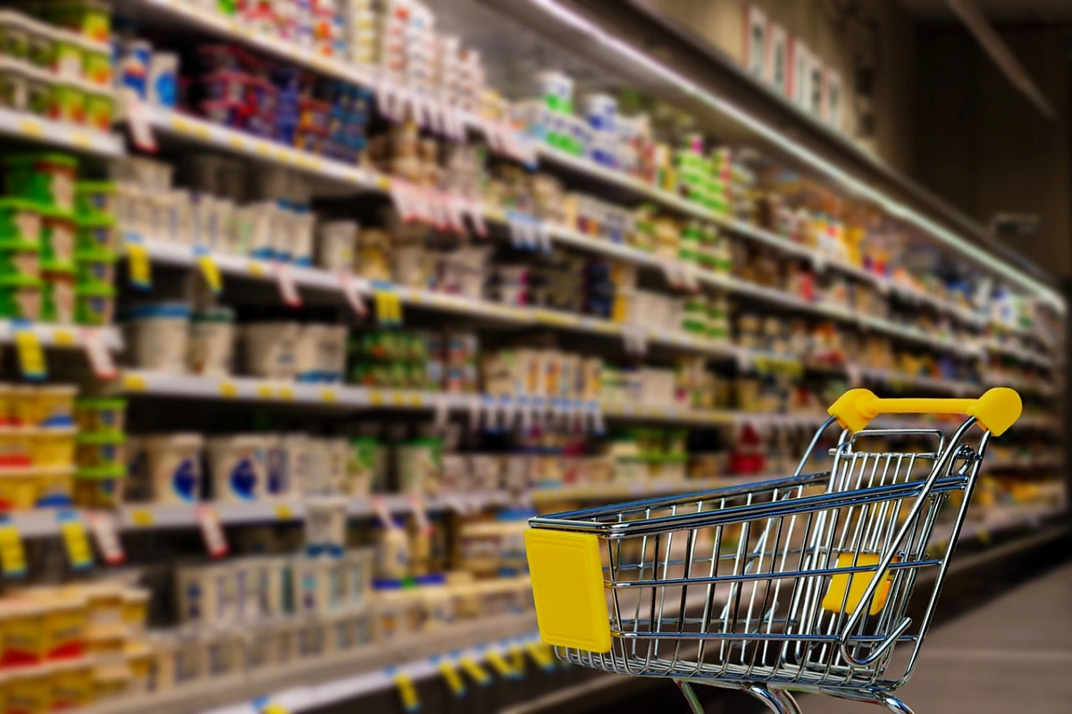 В России могут ограничить наценку на социально значимые продукты питания
