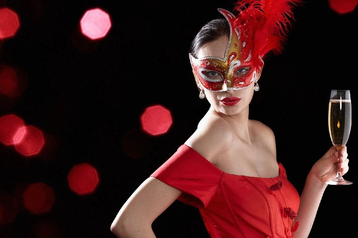 Встречаем 2026 год: Женский гардероб для Года Огненной Лошади