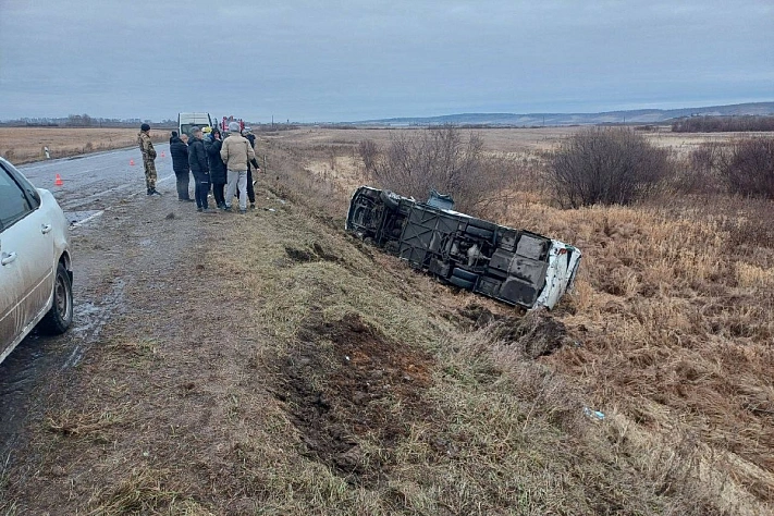 Под Красноярском пострадали18 человек  в ДТП с участием автобуса