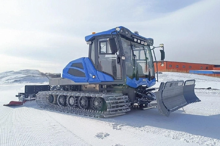 В Челябинске начали серийно выпускать отечественные ратраки