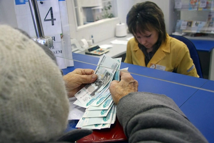 Работающим пенсионерам с 1 августа увеличат выплаты