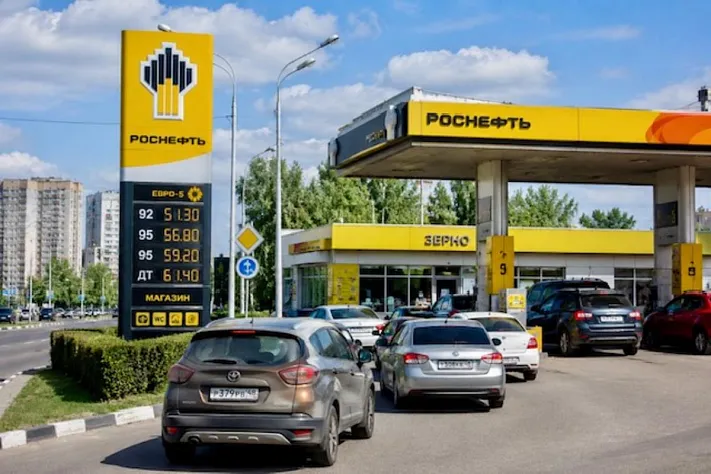 В Липецкой области продлили лимит на бензин