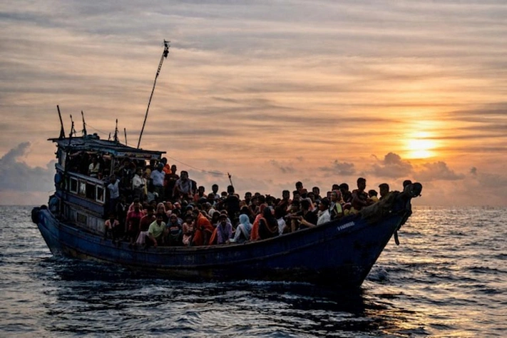В Индийском океане пропали сотни мигрантов после крушения лодки