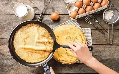 Домашние блины в России подорожали на 35,6% за год