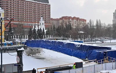 Новый пешеходный мост на Балчуг откроют в этом году