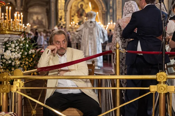 Отец Илона Маска вновь появился в Москве на фоне пасхальных служб