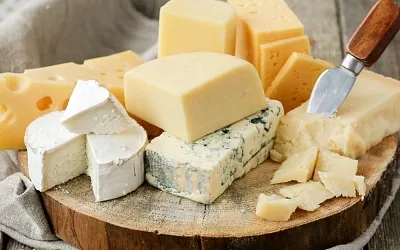 В чём разница между сыром и сырным продуктом, как не купить фальсификат