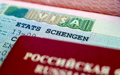 ЕС обсуждает ужесточение визового режима для россиян в 19‑м пакете санкций