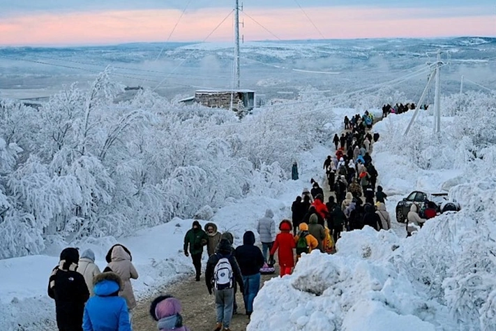 Жители Мурманска встретили первый восход солнца после полярной ночи