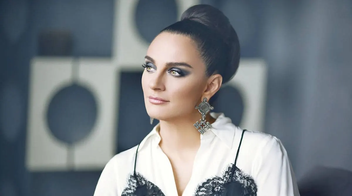 Елена Ваенга объяснила отмену всех ближайших концертов