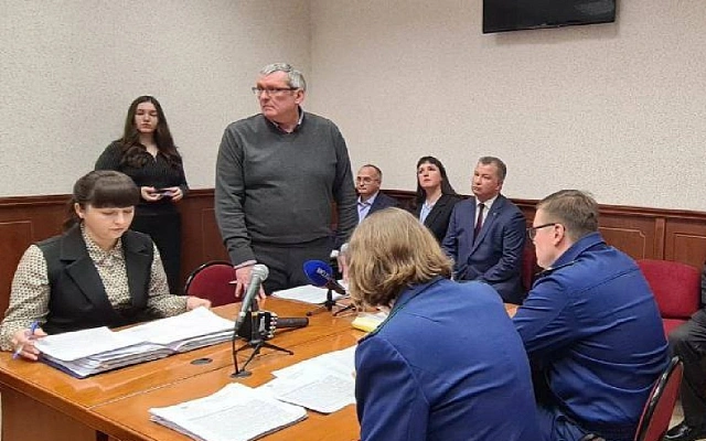 Мэр Серова Василий Сизиков отправлен в отставку «в связи с утратой доверия»