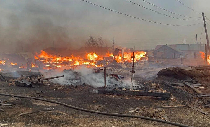 За ночь пожары в Иркутской области уничтожили свыше 200 зданий