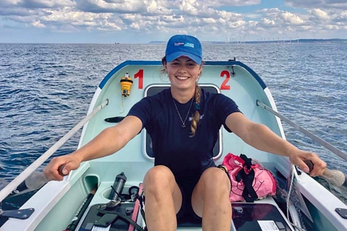 21-летняя спортсменка переплыла Атлантику и побила три мировых рекорда