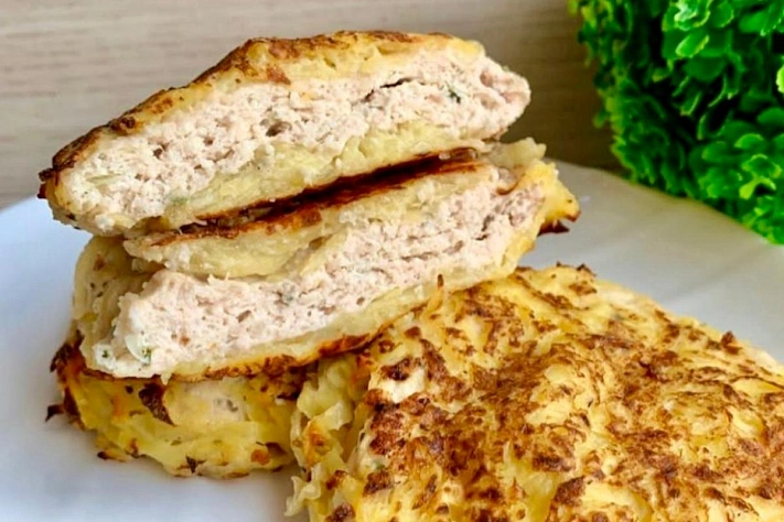 Драники с курицей: золотистая корочка и сочная середина