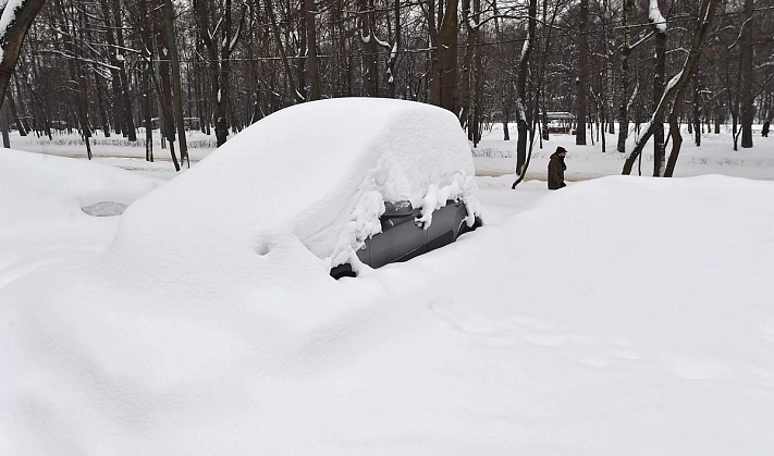 Девочка-подросток упала с 5 этажа и осталась цела