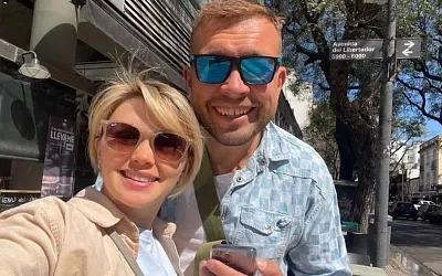Актриса Ольга Кузьмина улетела рожать на другой конец земли