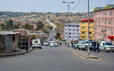 В Йоханнесбурге расстреляли людей у поселения