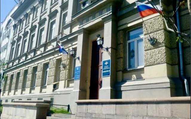 Сотрудников иркутского СИЗО, пытавших заключённого кипятильником, освободили от наказания