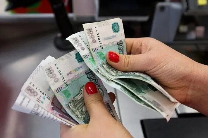 Жители Тывы стали лидерами по росту снятия наличных в России