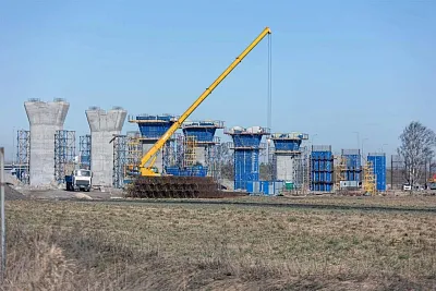 Под Петербургом строят крупнейшую в стране железнодорожную эстакаду