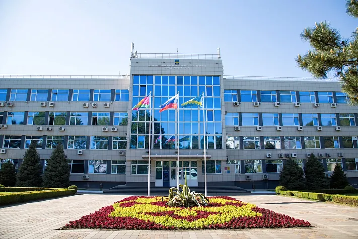 Глава Анапы приостановила муниципальные закупки из-за дефицита бюджета
