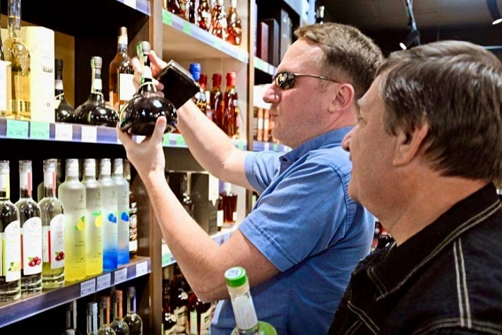 Кто придумал «Анонимных алкоголиков» и зачем об этом вспоминают в январе