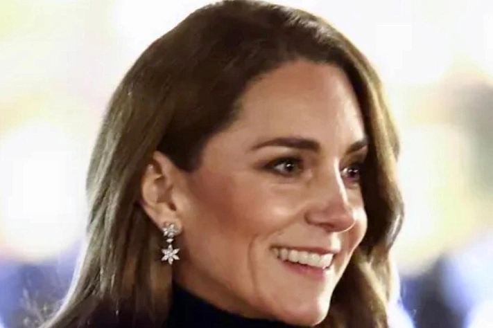 Почему серьги Кэтрин снова стали главной темой в Британии