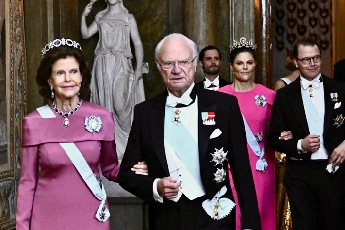Королевская семья Швеции проводит гала-ужин для лауреатов Нобелевской премии