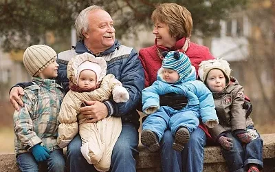 Почему очень важно навещать пожилых родственников