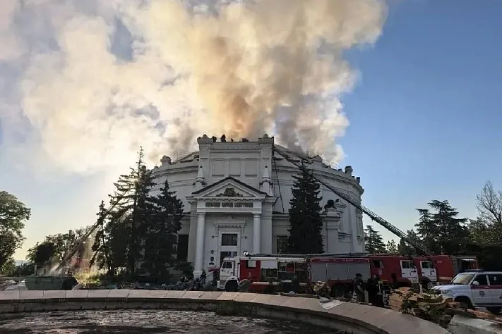 Дрон ударил по панораме «Оборона Севастополя»