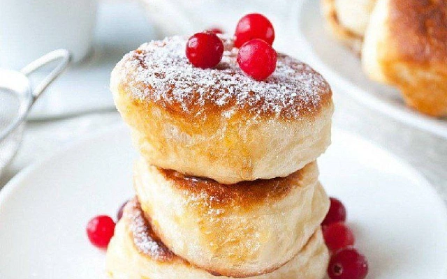 Пышные оладьи на дрожжах