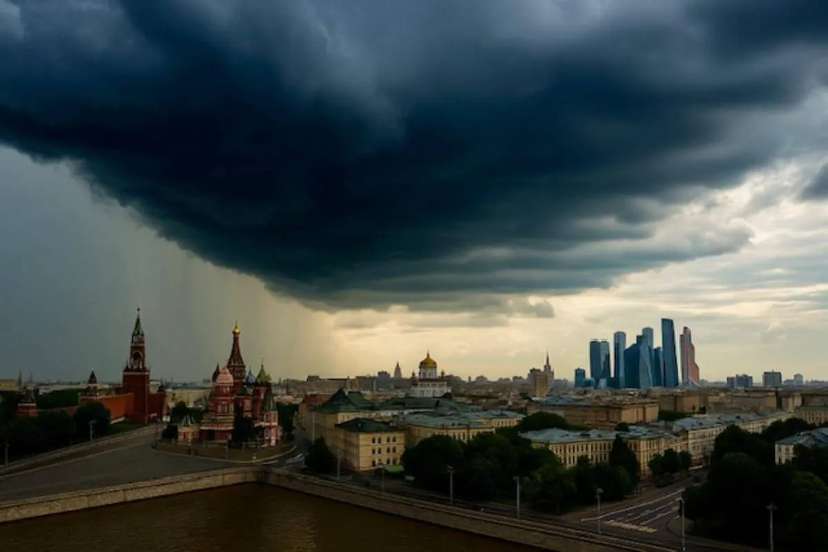 Оранжевый уровень опасности объявлен в Москве и Подмосковье