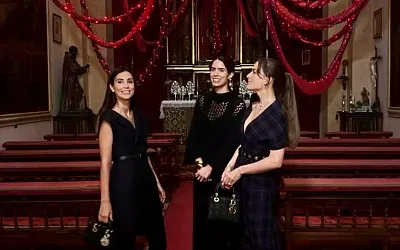 Принцесса Алессандра де Осма посетила выставку Dior в дворце Лирии