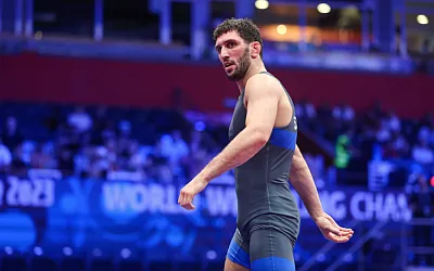 Заурбек Сидаков взял золото чемпионата мира