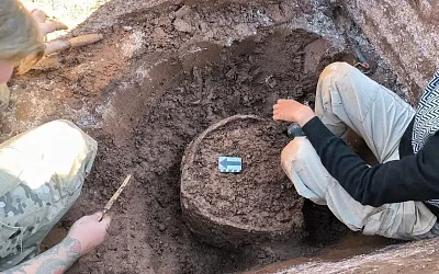 В севере России нашли керамический горшок, он старше египетских пирамид