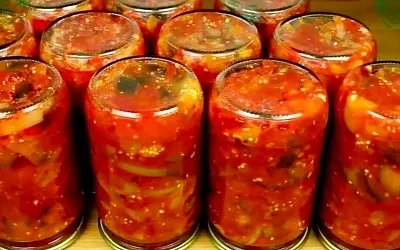 Осенние заготовки: как приготовить болгарский салат «Маньжо»