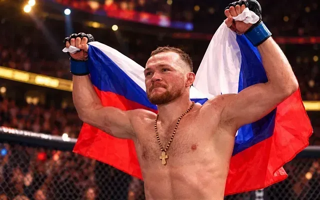 Пётр Ян защитил чемпионский пояс UFC в Абу-Даби