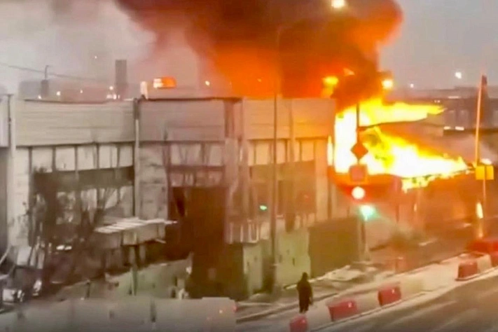 Пожар у Рижского рынка в Москве потушен