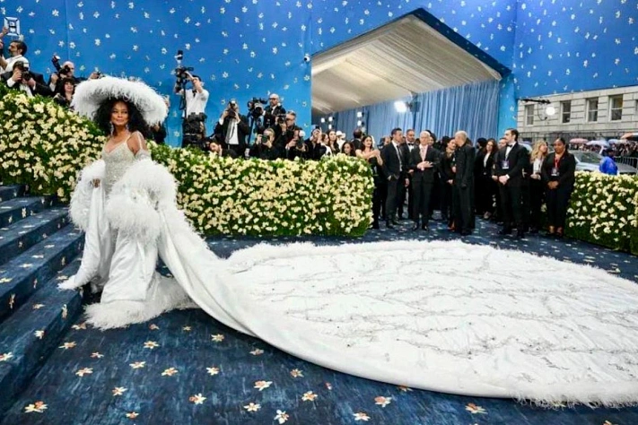 Cloud Dancer белый цвет 2026 года-подробности