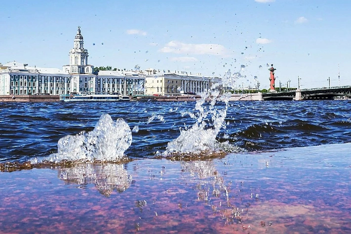 Историческое наводнение грозит Петербургу