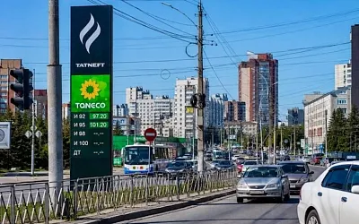Чиновникам велели экономить бензин
