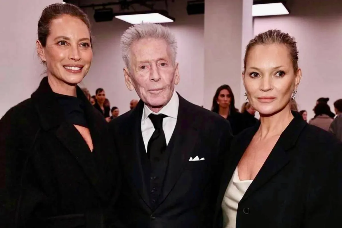 Кейт Мосс и Кристи Тарлингтон повторили культовое фото с Met Gala спустя 30 лет