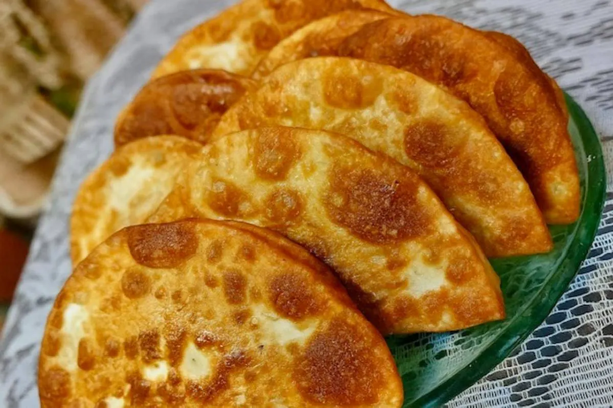 Домашние чебуреки, которые вкуснее фастфуда