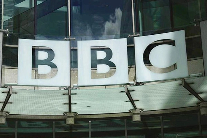 Руководители BBC уходят после доклада о предвзятости