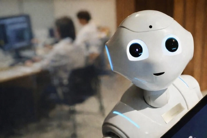 ИИ не разгружает сотрудников, а втягивает их в переработки