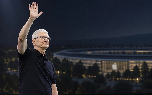 Тим Кук ушёл с поста CEO Apple после 15 лет