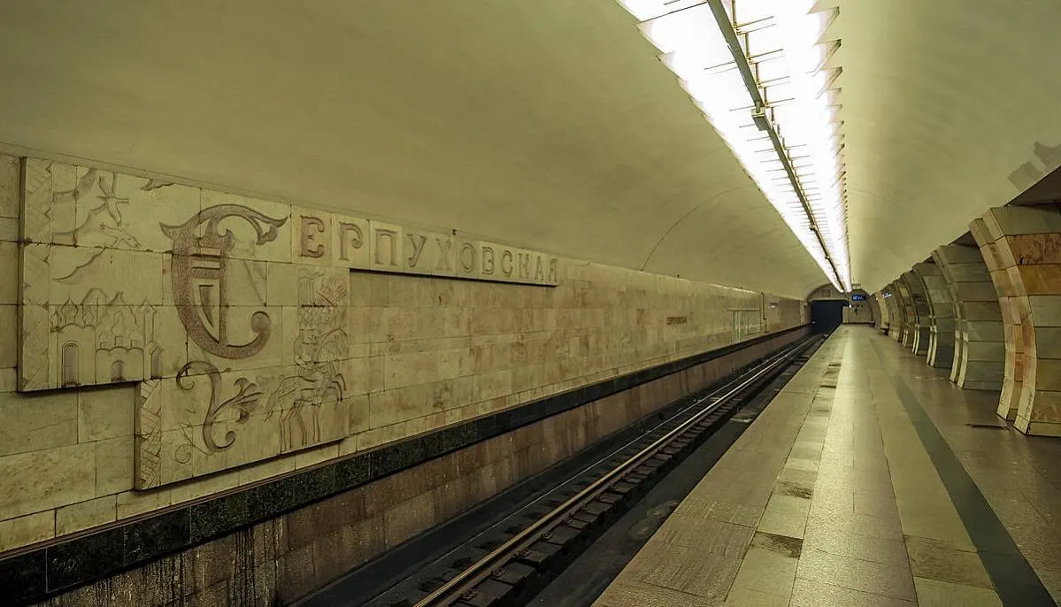 Сегодня и завтра будет закрыт центральный участок серой ветки метро